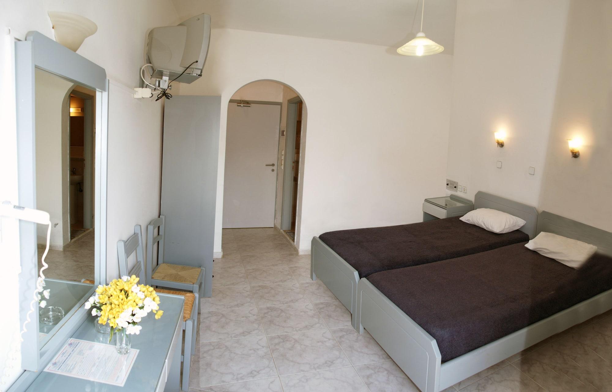 Costas & Chrysoula Aparthotel Плакиас Екстериор снимка