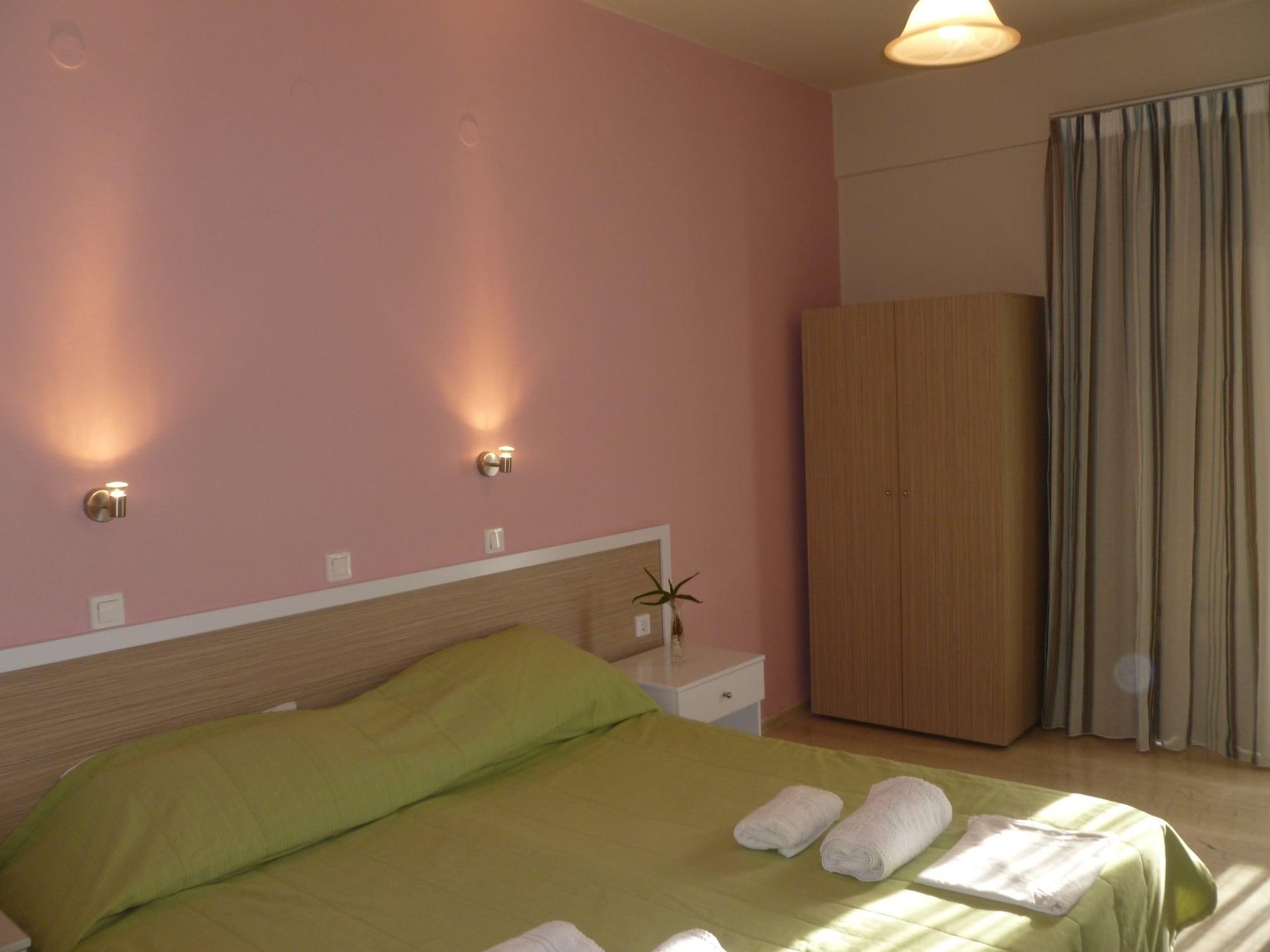 Costas & Chrysoula Aparthotel Плакиас Екстериор снимка