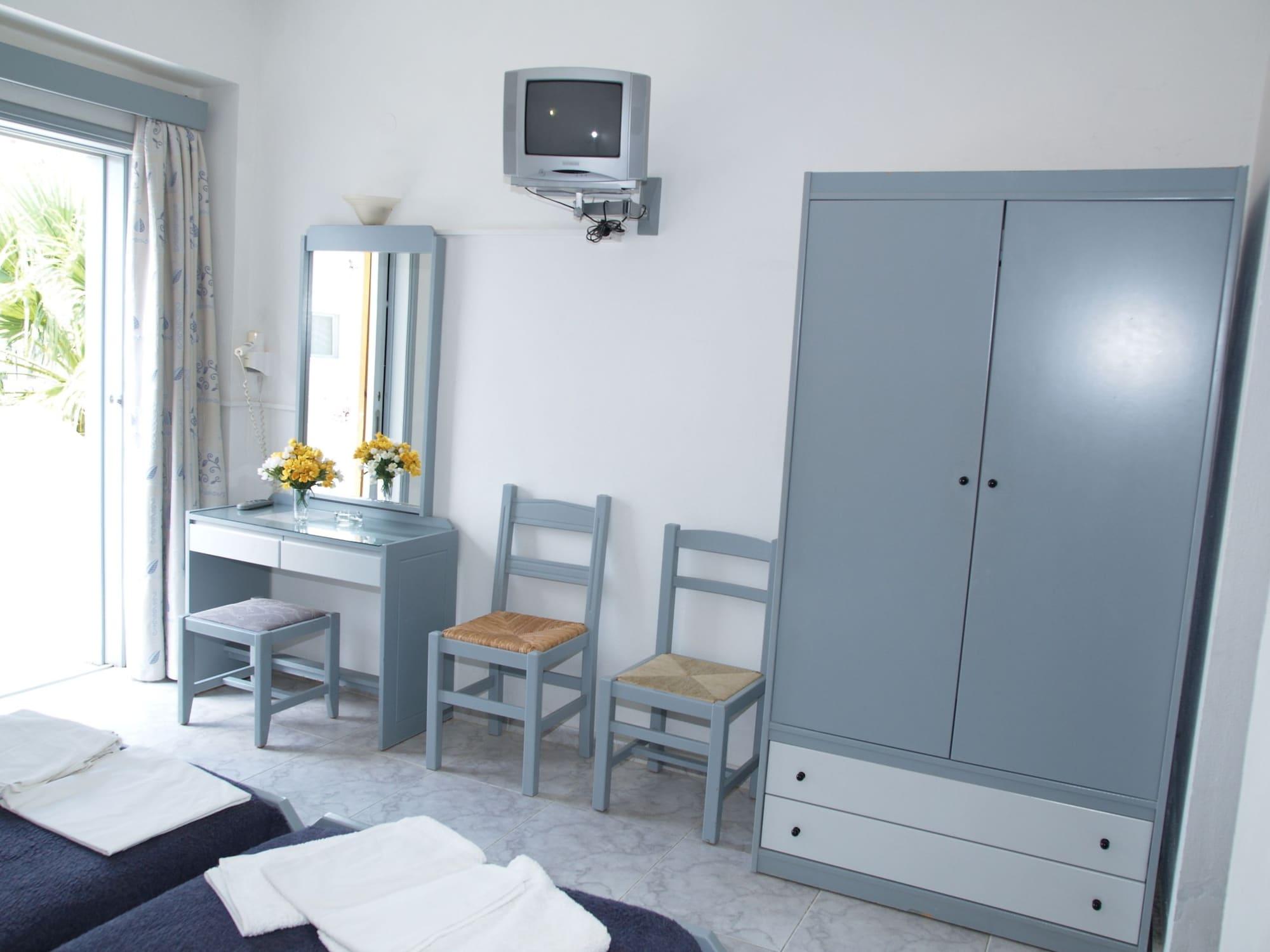 Costas & Chrysoula Aparthotel Плакиас Екстериор снимка