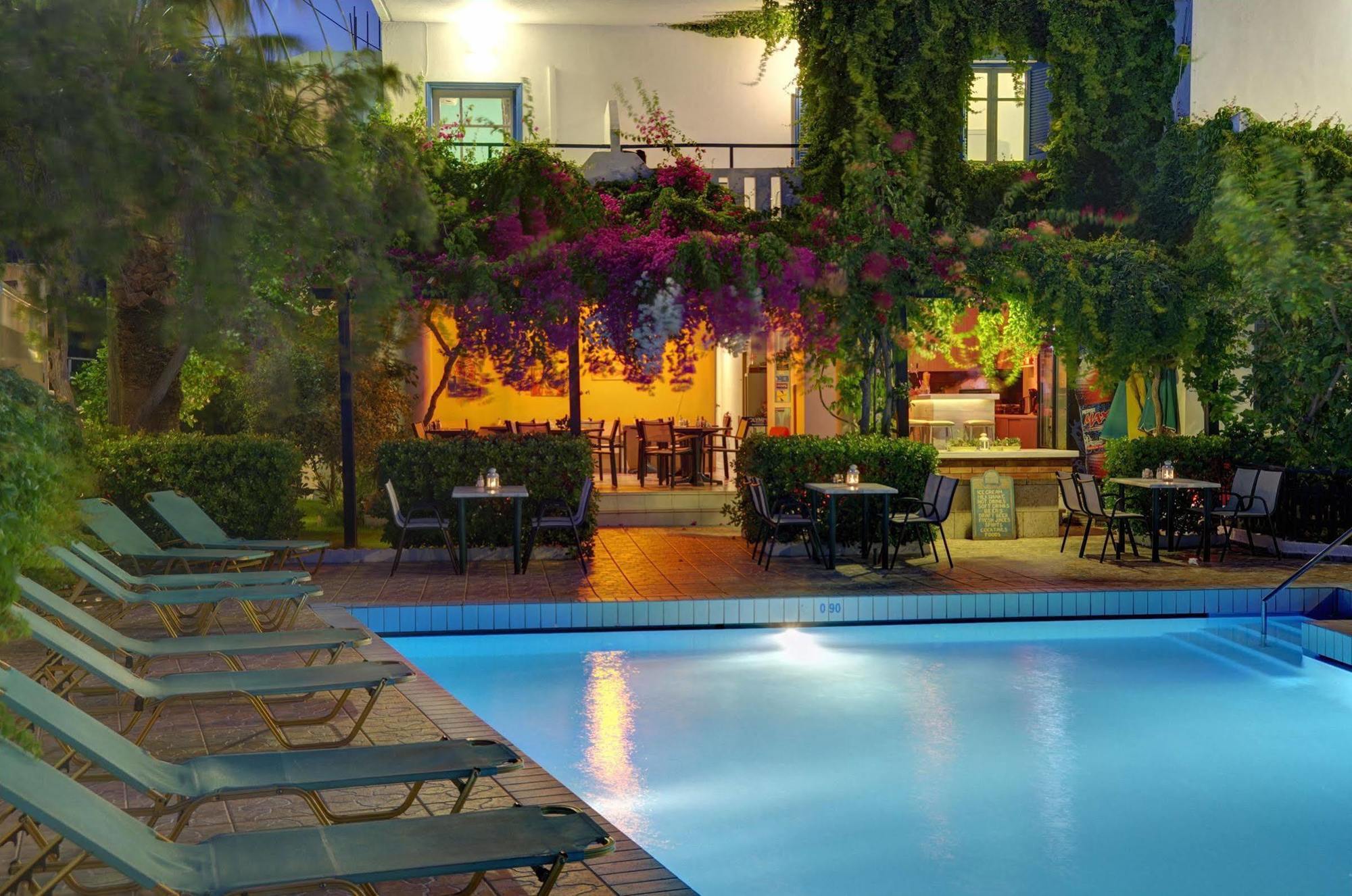 Costas & Chrysoula Aparthotel Плакиас Екстериор снимка