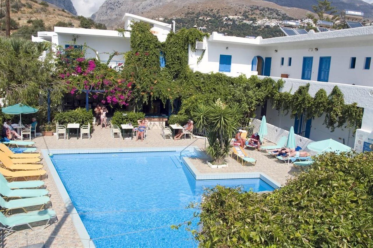 Costas & Chrysoula Aparthotel Плакиас Екстериор снимка